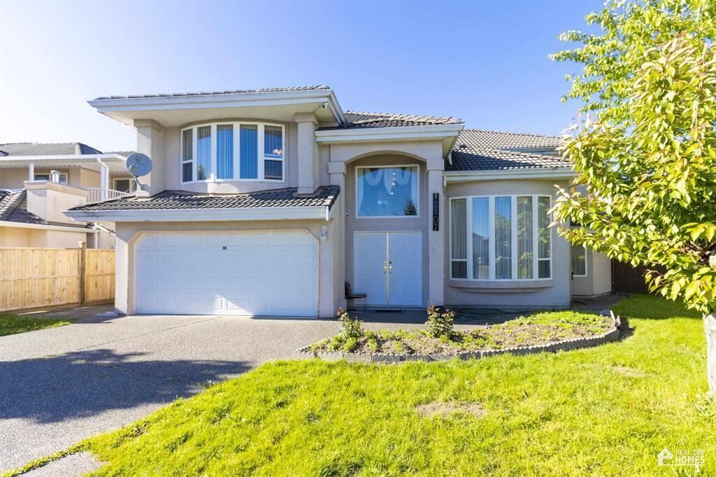 Photo de la propriété:  13107 74 Avenue  BC V3W 1C3 