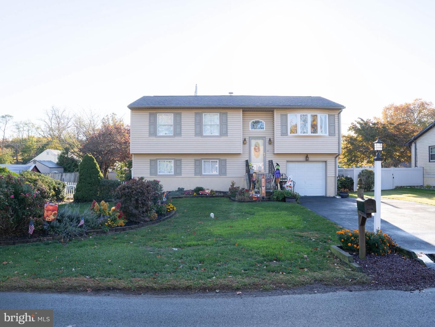 Property Photo:  5651 Terrace Avenue  PA 19020 