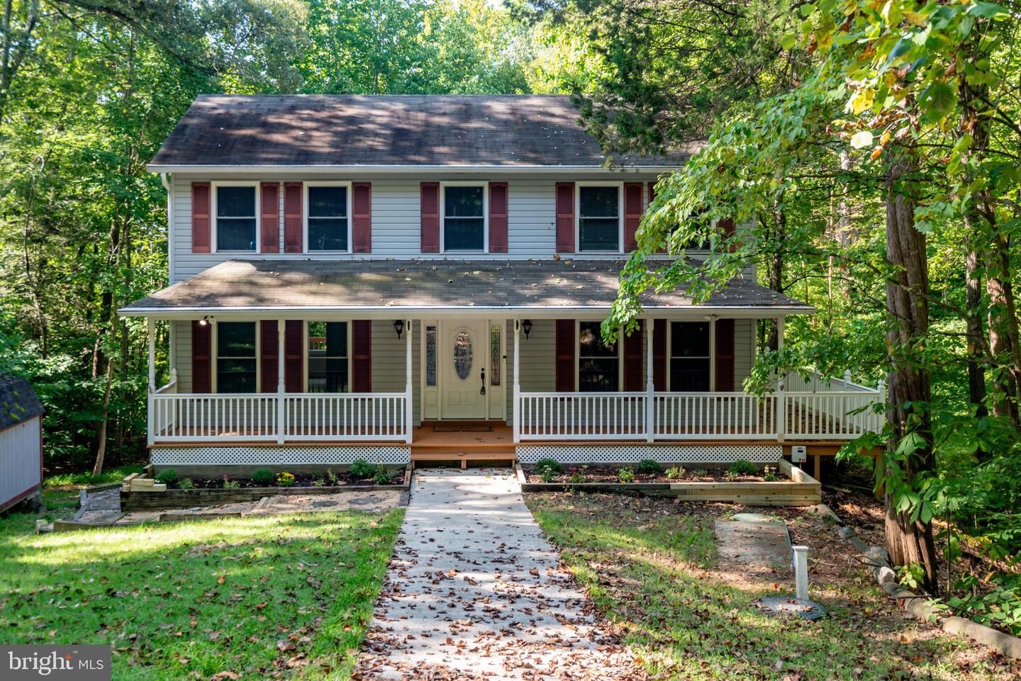 Property Photo: 8413 Manor View Road MD 20657