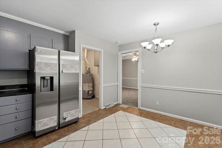 Property Photo:  4332 Winedale Lane  NC 28205 