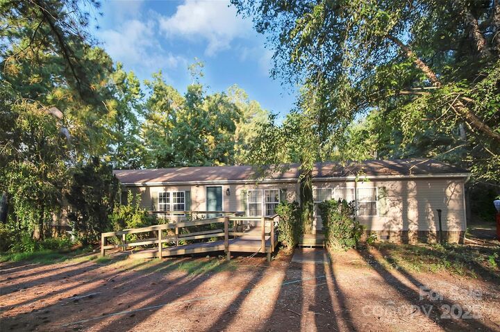 122 Cicero Lane  Lawndale NC 28090 photo