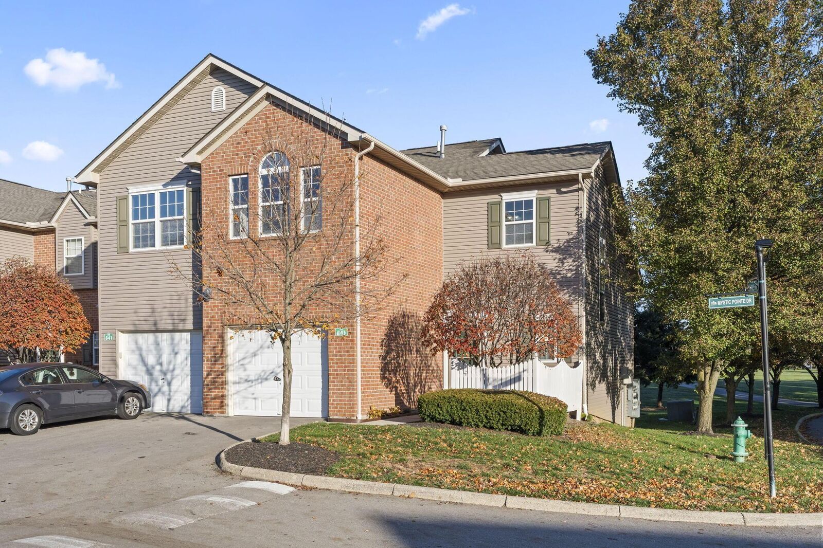 Property Photo: 843 Mystic Pointe Drive OH 43035
