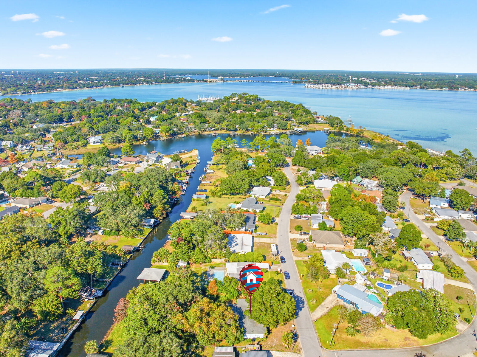 Property Photo:  370 NE Gardner Drive  FL 32548 