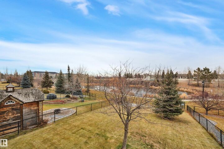 Property Photo:  350 Galbraith Close NW  AB T5T 6K2 