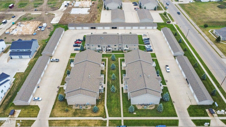 4040 McKenzie Drive SE 6  Mandan ND 58554 photo