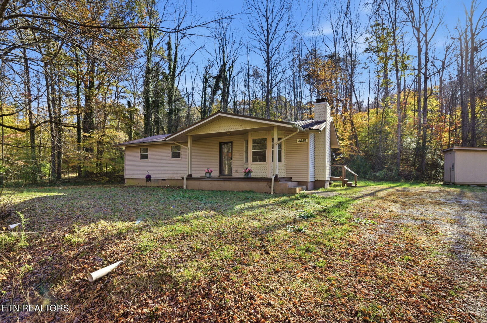 Property Photo: 3889 Quarry Rd TN 37777