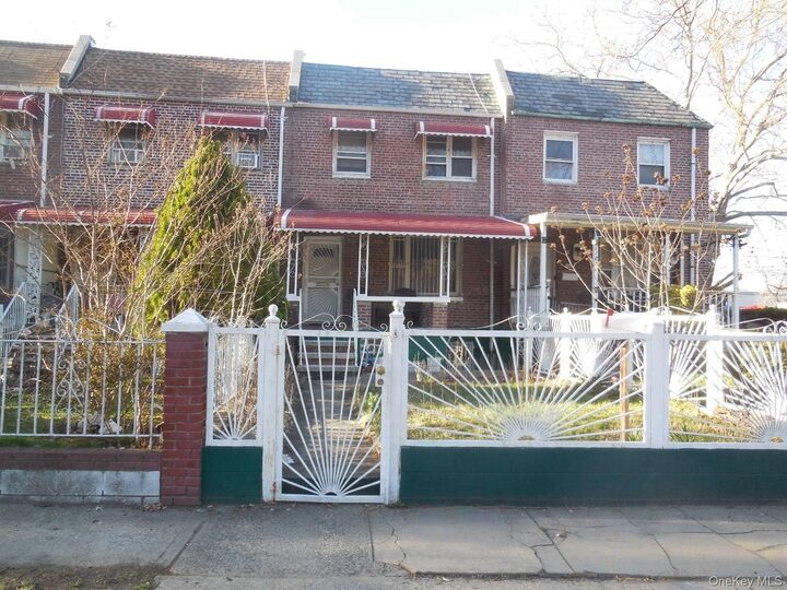 1183 Grenada Place  Bronx NY 10466 photo