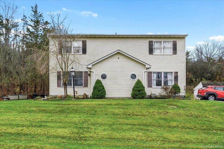 8 Maple Avenue  Goshen NY 10924 photo