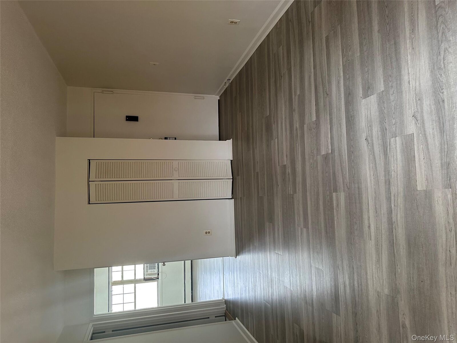 Property Photo:  603 Barclay Manor 6C  NY 12550 