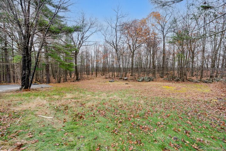 Property Photo:  356 Sands Road  NY 10941 