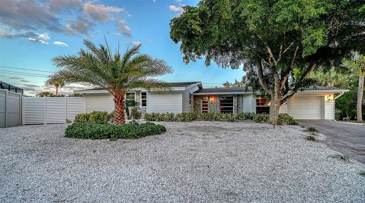 Property Photo: 783 Birdsong Lane FL 34242