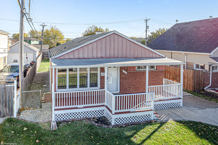 Property Photo: 7929 S Kilbourn Avenue IL 60652
