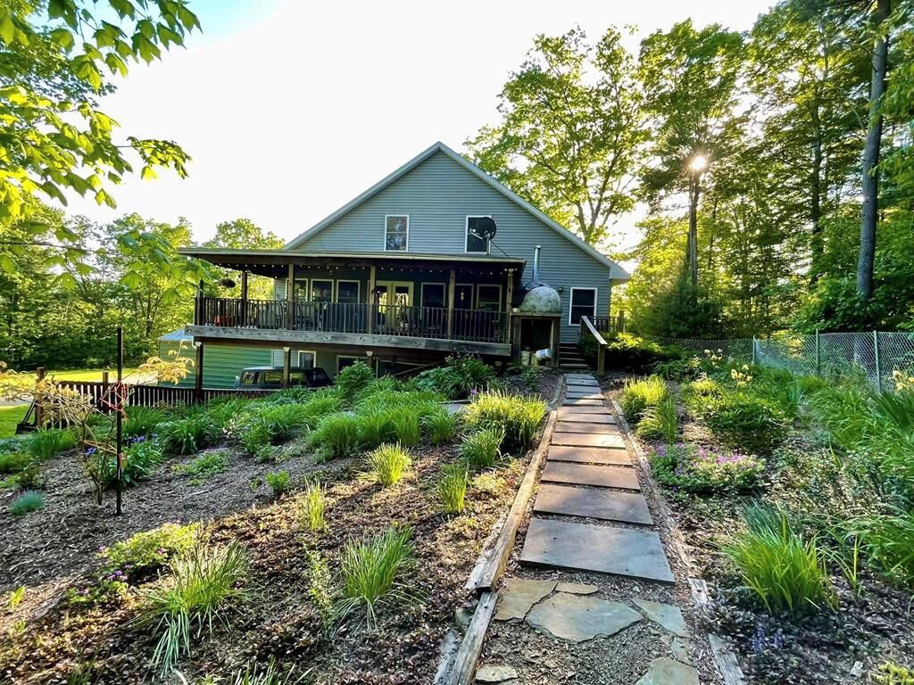 Property Photo: 82 Sharcana Rd PA 18832