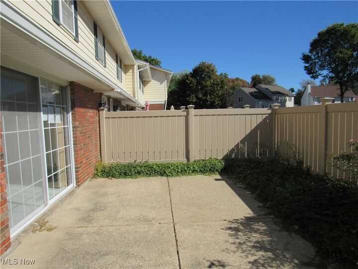 Property Photo: 7970 Mentor Avenue B7 OH 44060