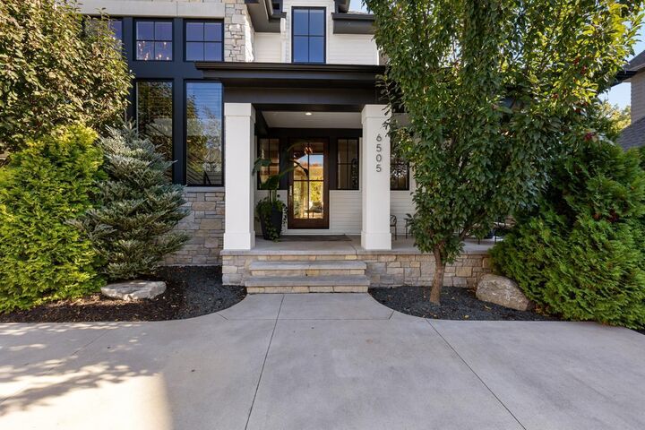 Property Photo:  6505 Hawks Pointe Lane  MN 55331 