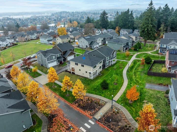 2383  Yulan Walk  Bremerton WA 98310 photo