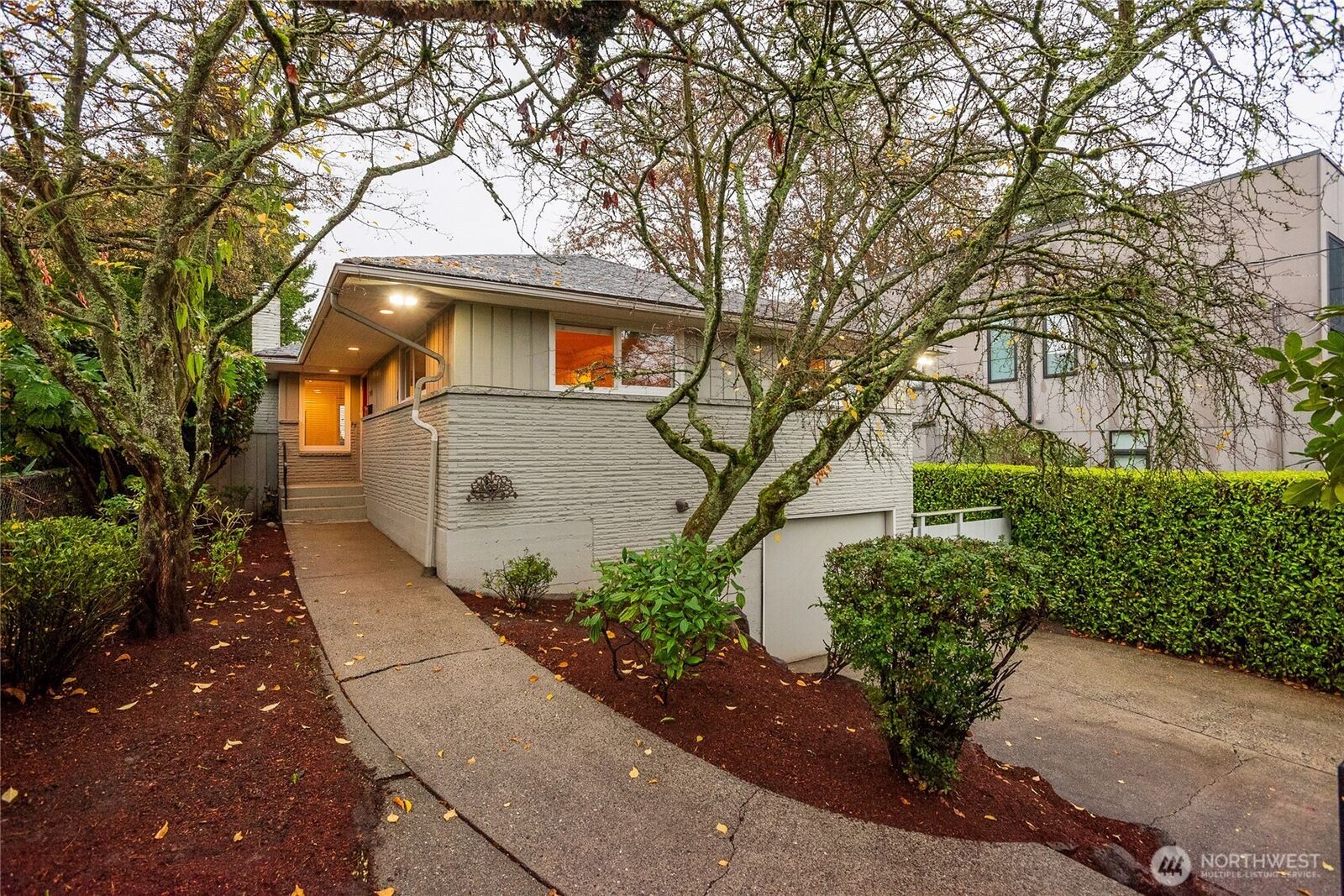 Property Photo: 3447 12th Avenue W WA 98119