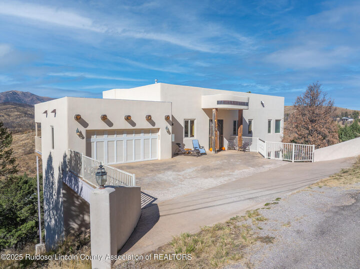 Property Photo:  225 Valley View Circle  NM 88345 