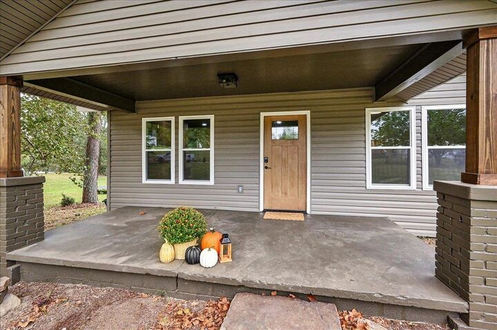 Property Photo:  4188 Co Rd 818  AL 35098 - LOGAN 