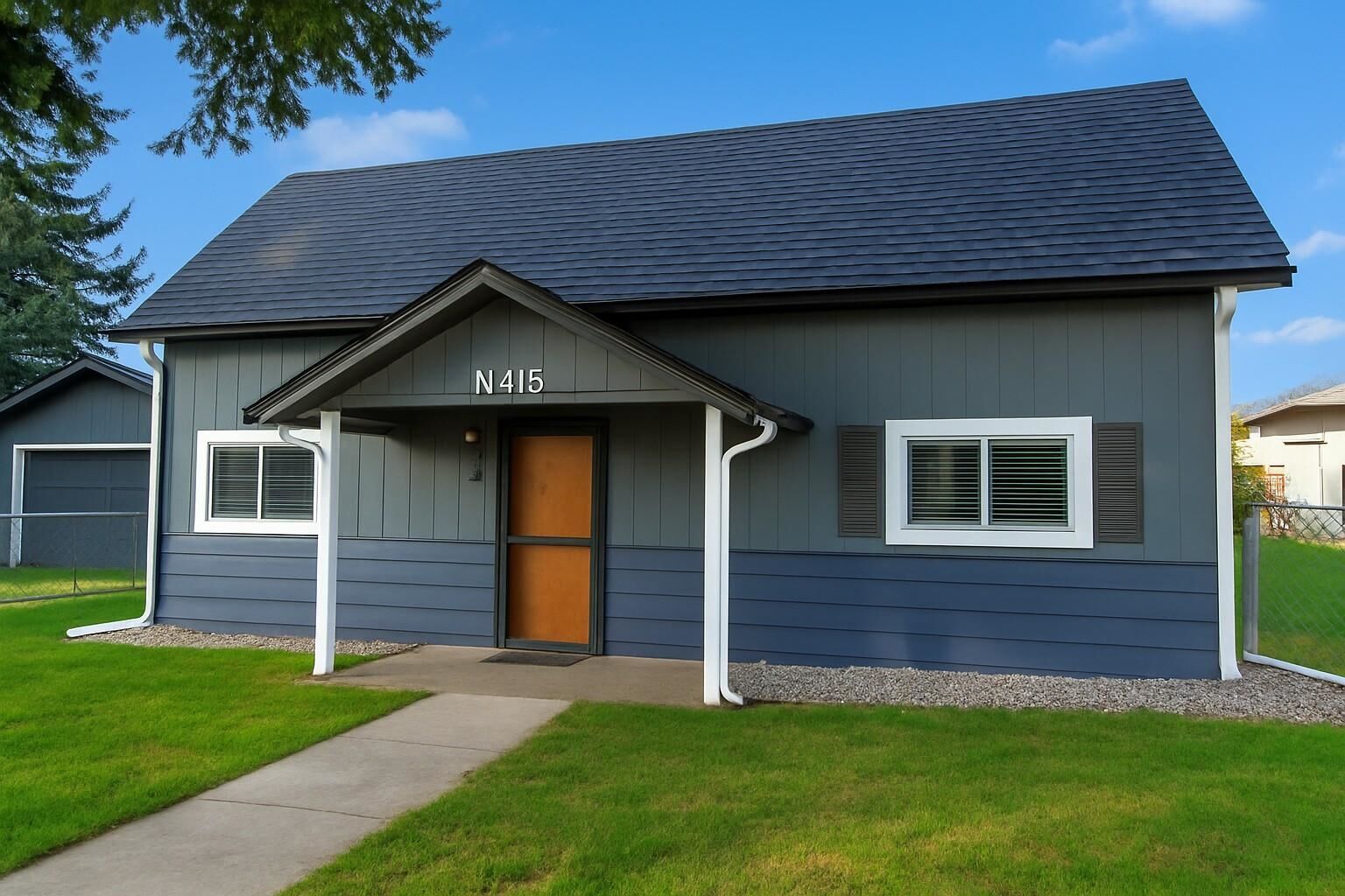 Property Photo:  415 N Park Ave  WA 99006 