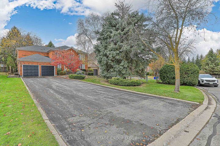 668 Chaleur Place  Newmarket ON L3X 1L6 photo