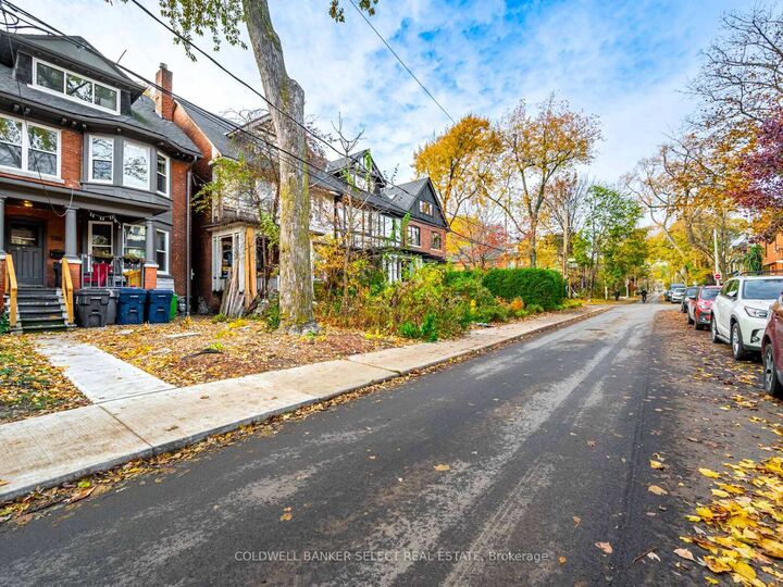 Property Photo:  146 Howland Avenue  ON M5R 3B5 