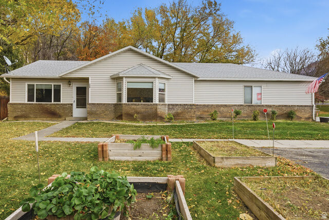 Property Photo: 580 S Marco Ln UT 84404