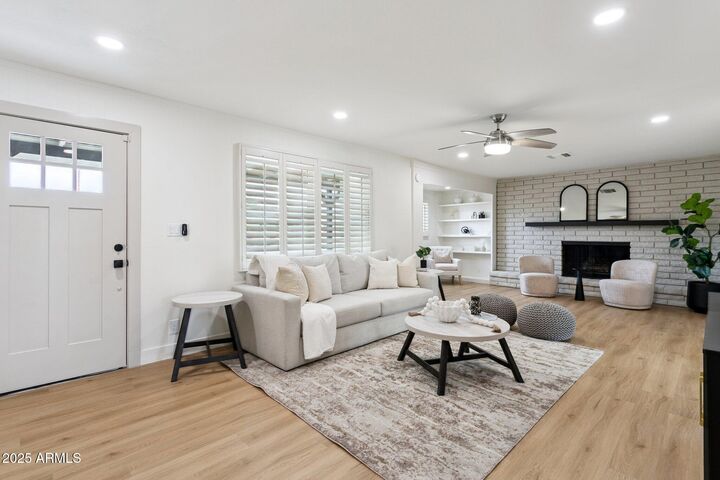 Property Photo:  7827 E Moreland Street  AZ 85257 
