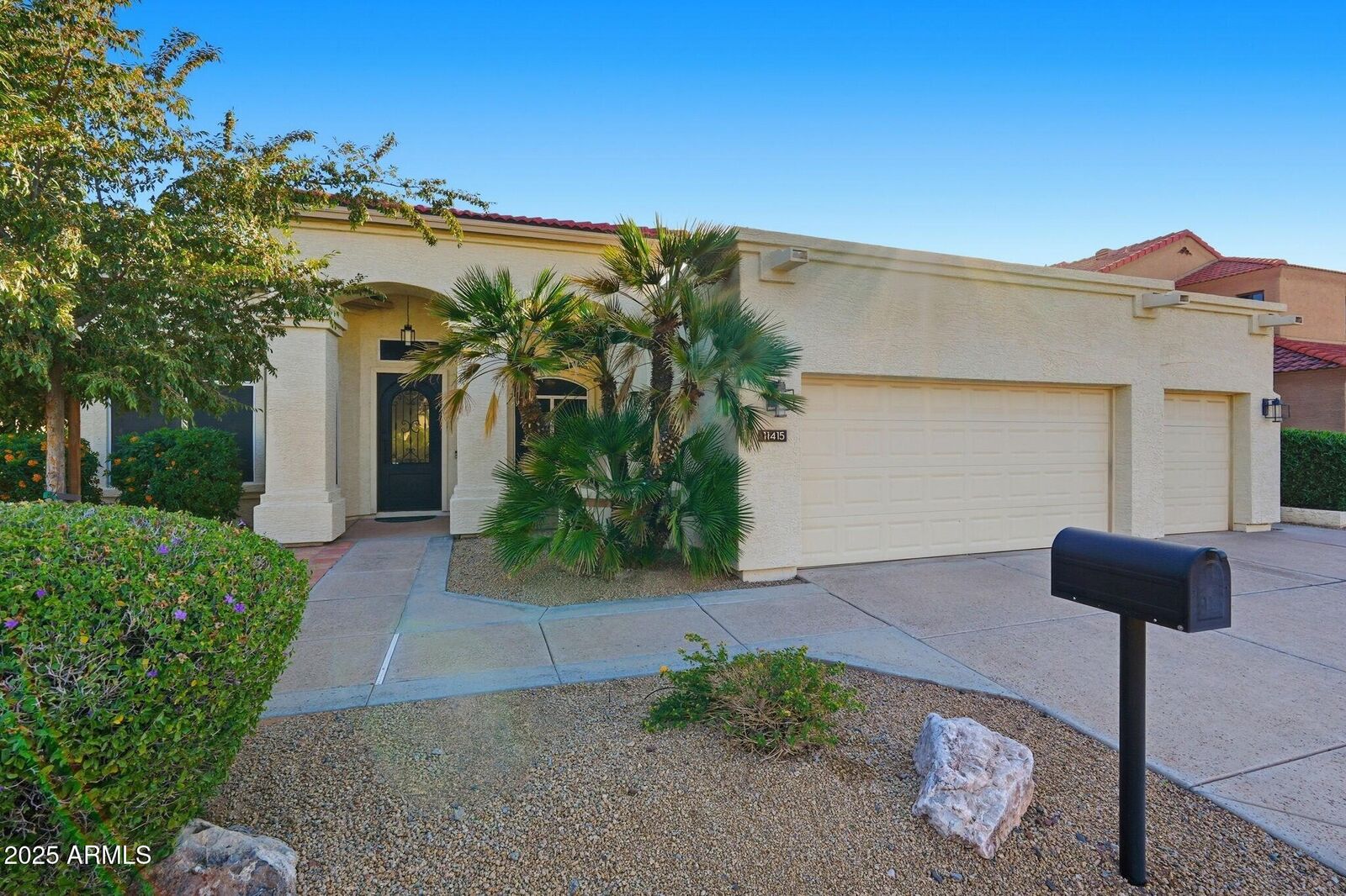 Property Photo:  11415 N 44th Street  AZ 85028 