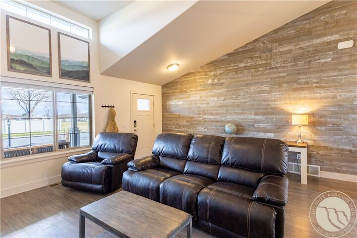 Property Photo:  808 Sandcherry St  MT 59106 