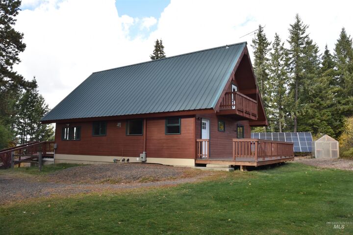 Property Photo:  391457 High Way 95  ID 83851 