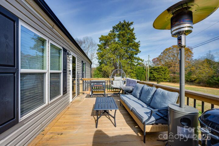 Property Photo: 3207 Geno Drive NC 28150