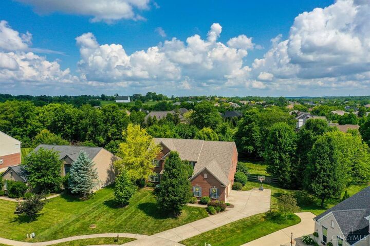 Property Photo: 4013 Chanticleer Lane OH 45040