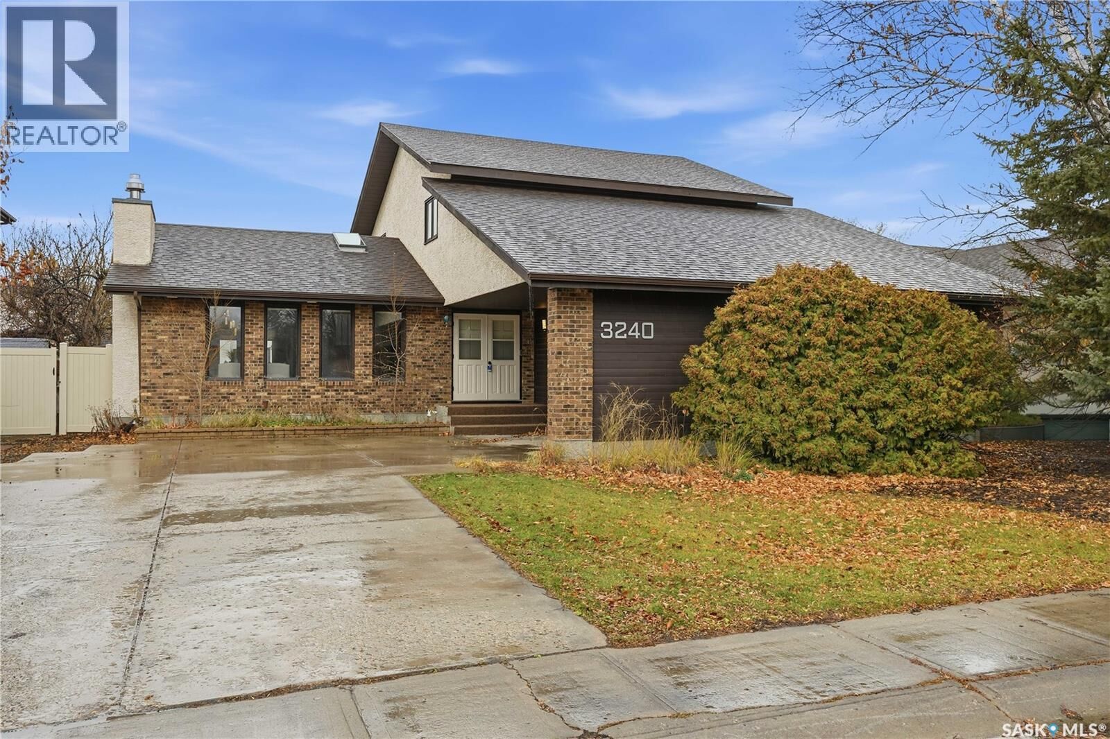 Photo de la propriété:  3240 Mountbatten Crescent  SK S4V 0Z4 