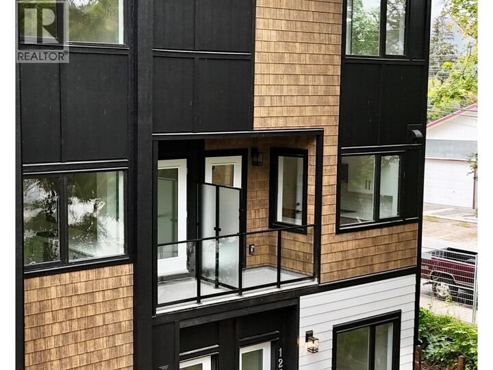 Property Photo:  406 King Street  BC V0E 2S0 