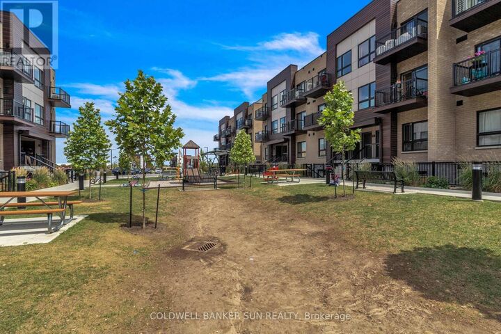 Property Photo: 20 Palace Street E12 ON N2E 3R9