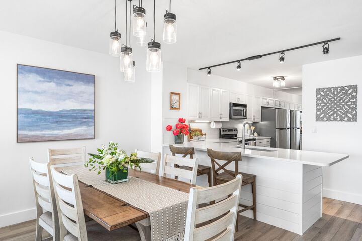 Property Photo: 9815 US Hwy 98 W A306 FL 32550