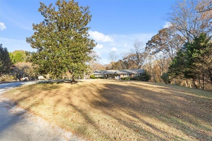 Property Photo: 13355 Holly Road GA 30075