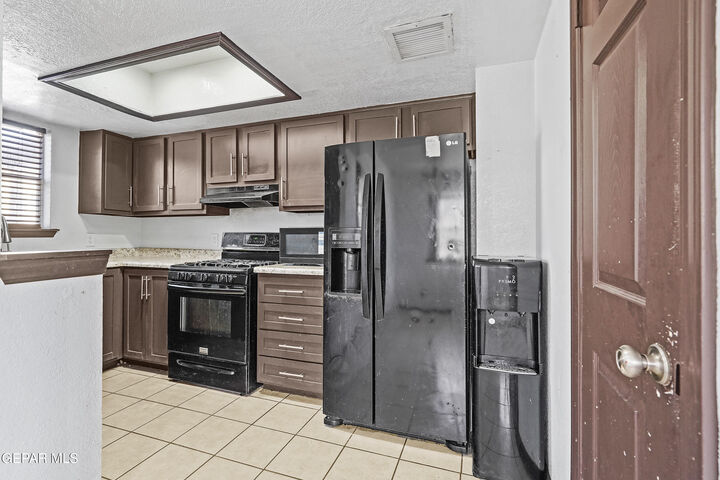 Property Photo: 7337 Royal Arms Drive TX 79912