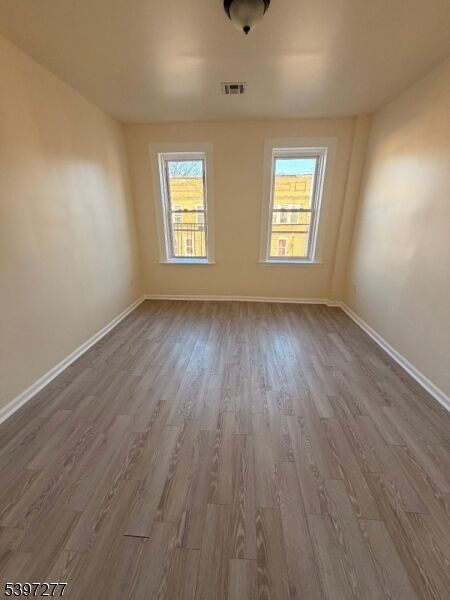 Property Photo:  120 Bragaw Ave 3  NJ 07112 