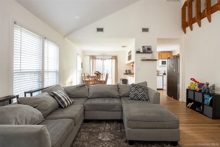 Property Photo:  205 Haddon Hollow Court  NY 11953 