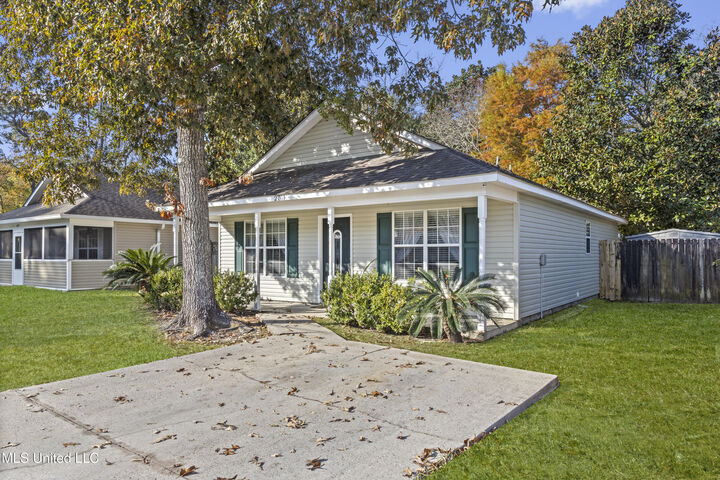 Property Photo:  2701 N 12th Street  MS 39564 