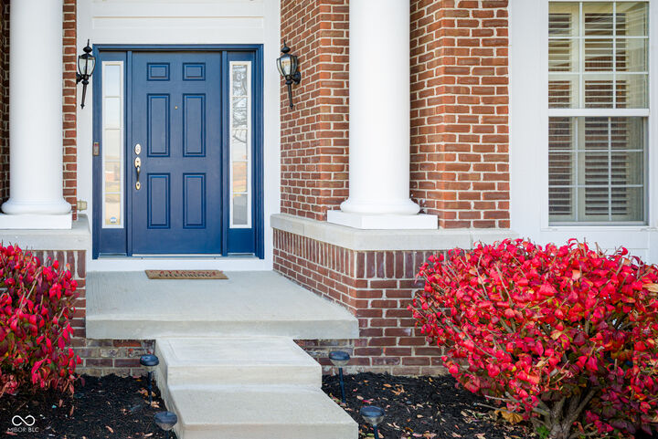 Property Photo: 5074 S Cobblestone Drive IN 46077