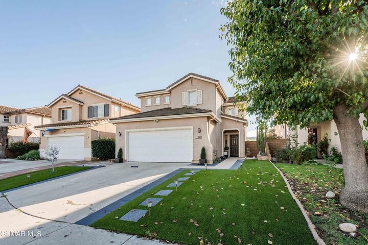 Property Photo:  969 Roldan Avenue  CA 93065 