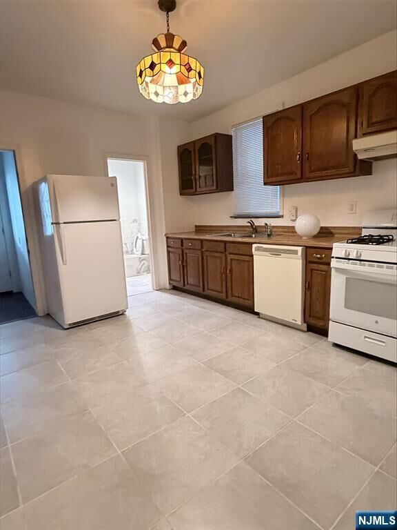 Property Photo:  242 Grant Avenue 2  NJ 07029 