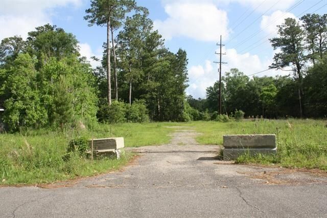 Property Photo: 61141 N Military Road LA 70461