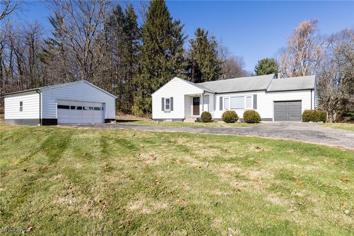 Property Photo: 9795 West Pike OH 43746