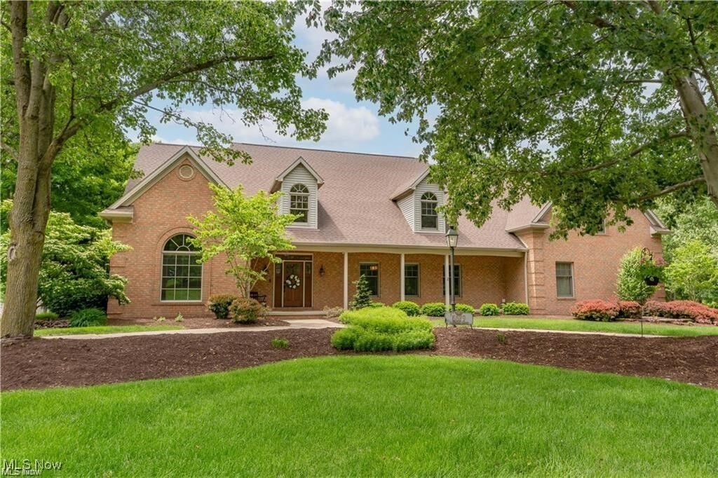 Property Photo: 5679 Carters Grove Circle NW OH 44646