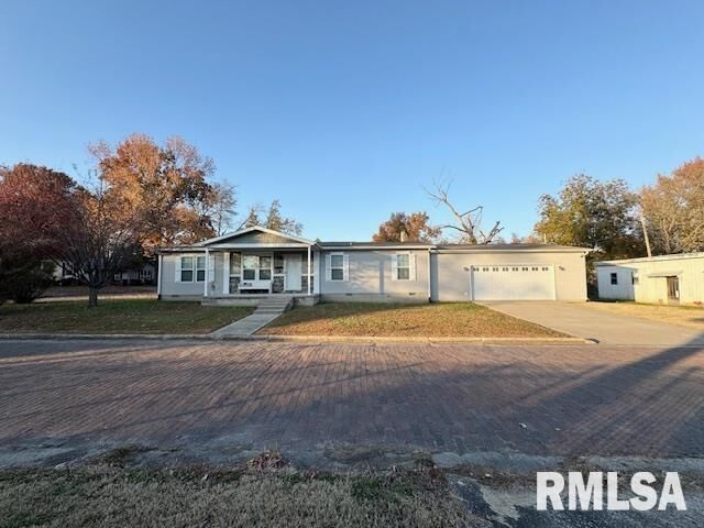 Property Photo:  509 W Madison Street  IL 62948 