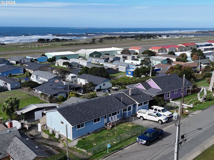 Property Photo:  29730 Hillcrest St  OR 97444 